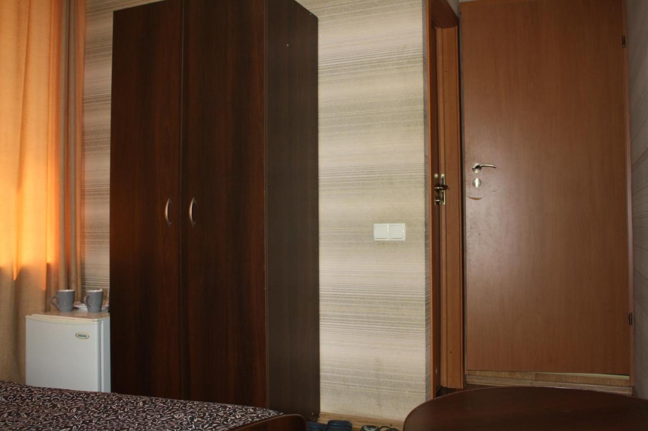Комната Гостиничного Типа, Алчевских 24 Charkiv Esterno foto